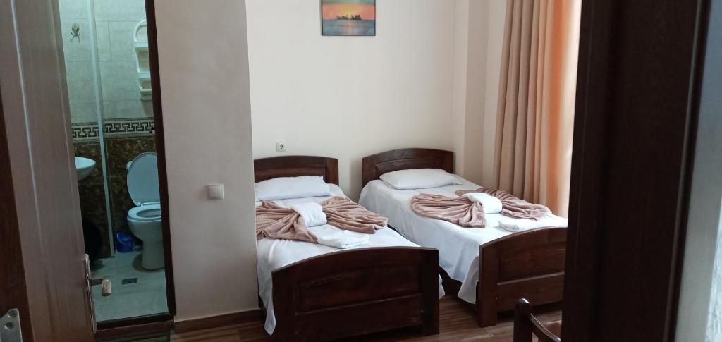 Twins room 6